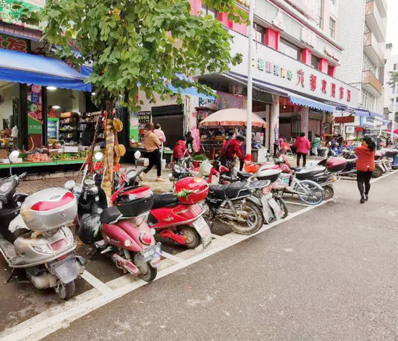  靜態(tài)交通整治見成效,！美麗閩清顯真容