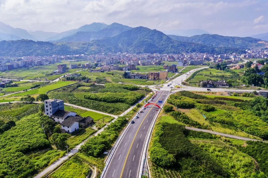 構(gòu)建交通新格局 繪就閩清新畫卷