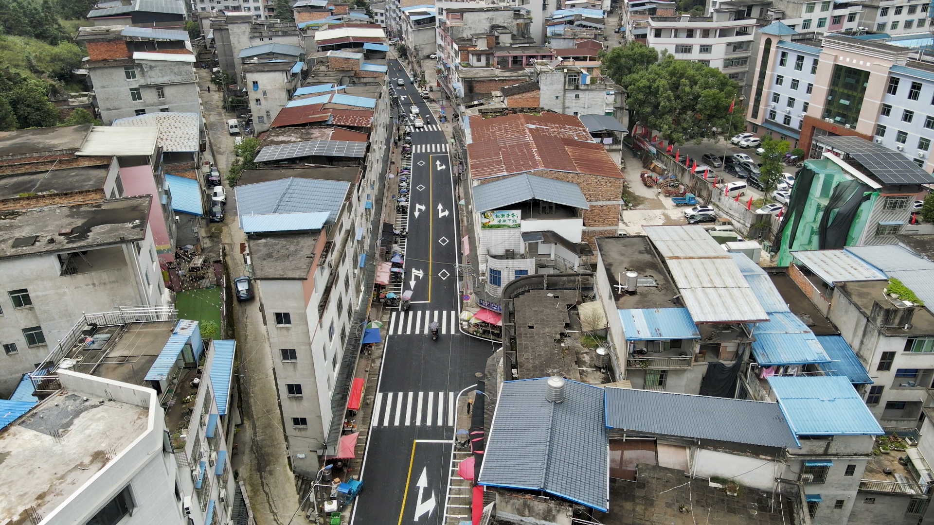 下祝：主街道路“白改黑” 鋪就民生“幸福路”